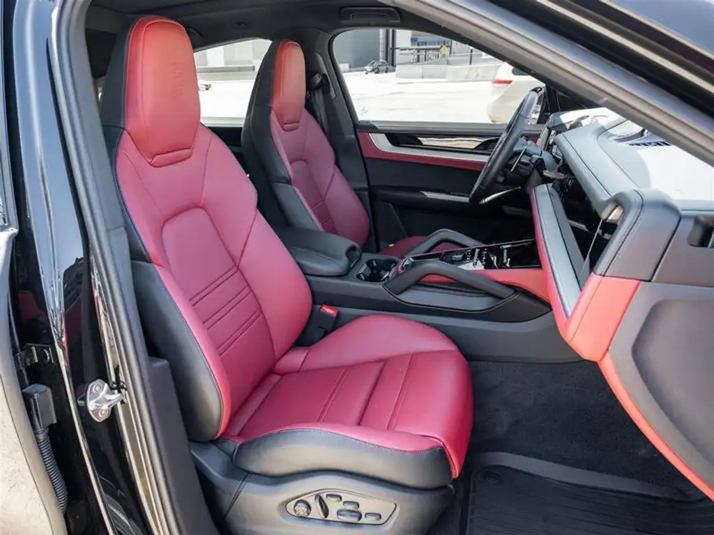 2025 Porsche Cayenne