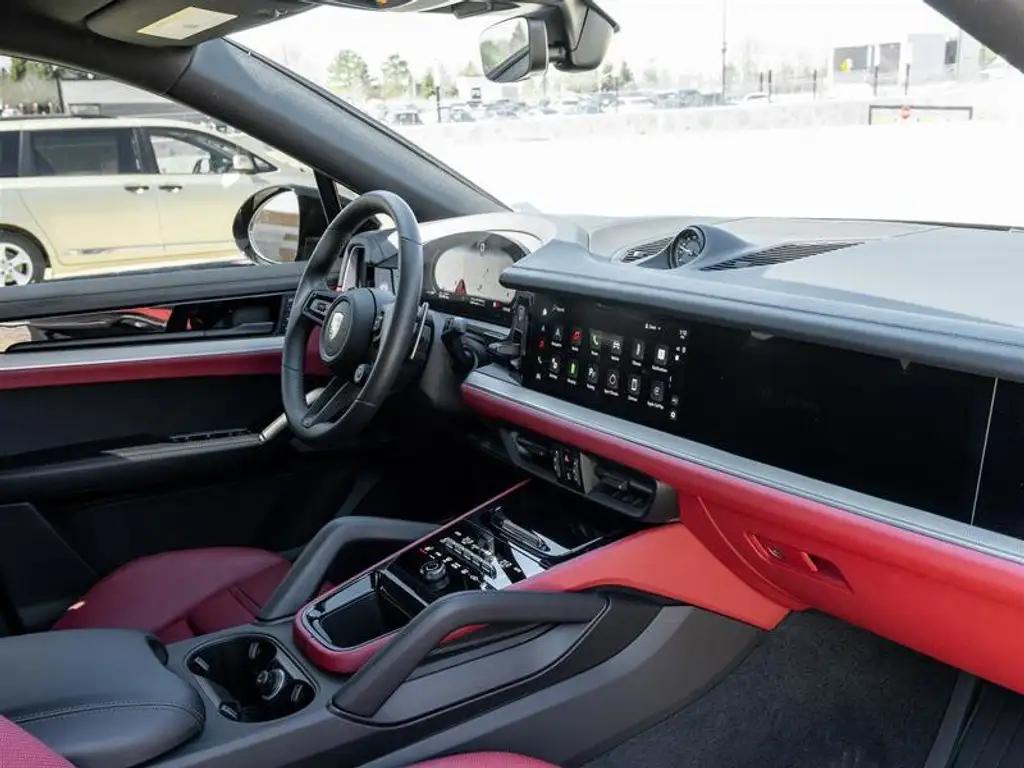 2025 Porsche Cayenne