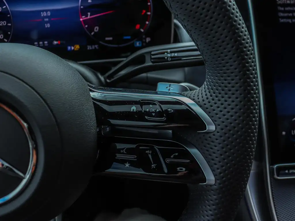 2026 Mercedes-Benz GLC