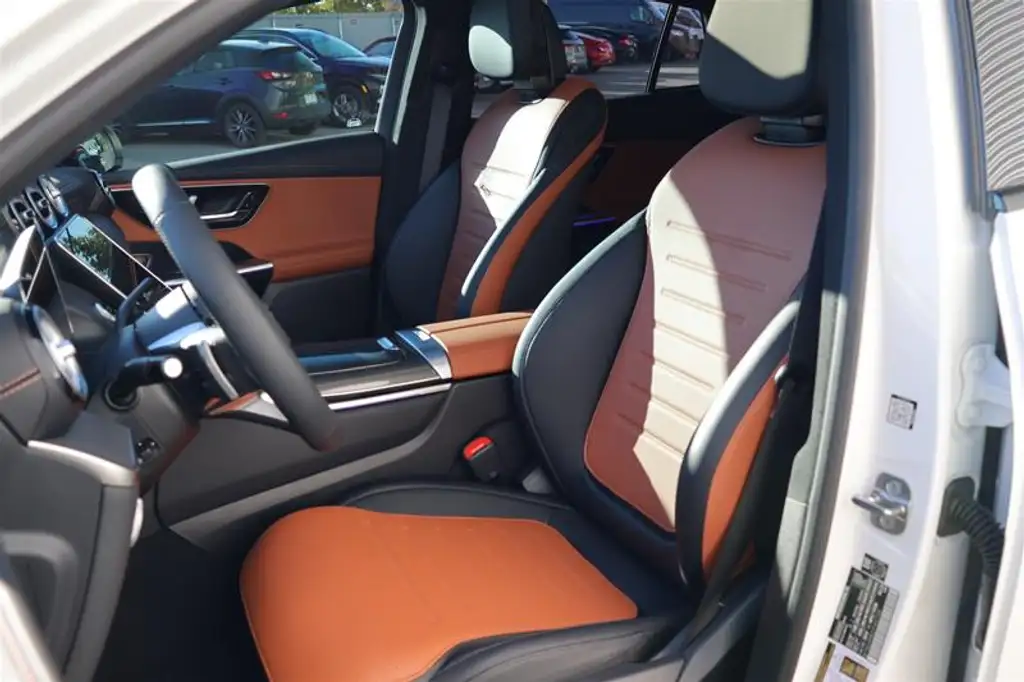 2027 Mercedes-Benz GLC