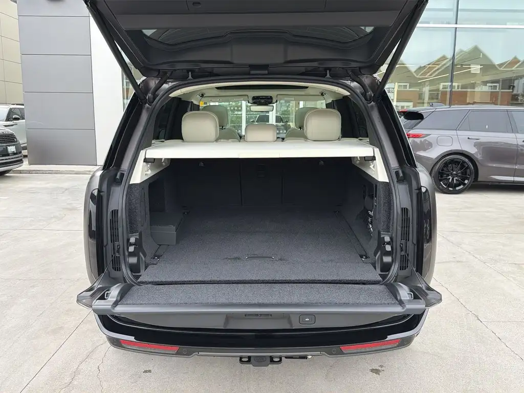2027 Land Rover Range Rover