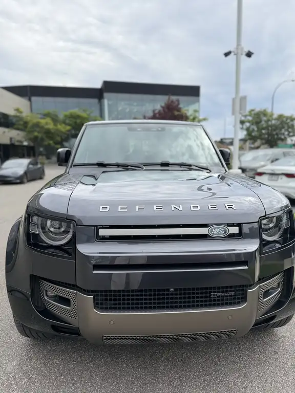2023 Land Rover Defender