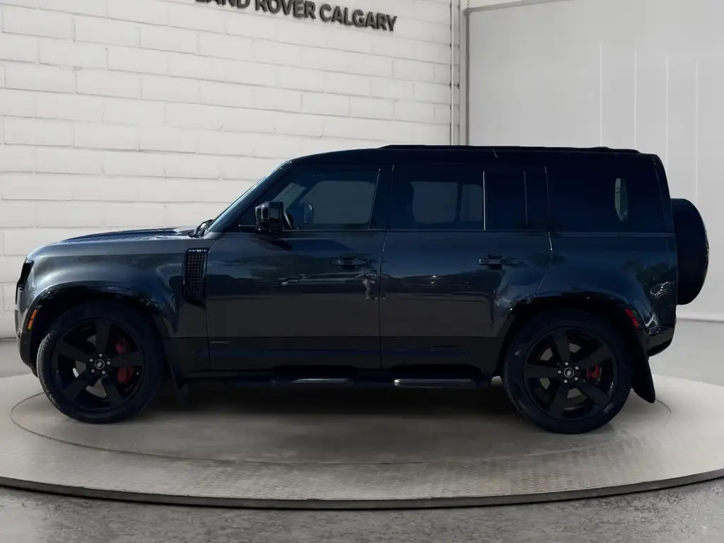 2025 Land Rover Defender