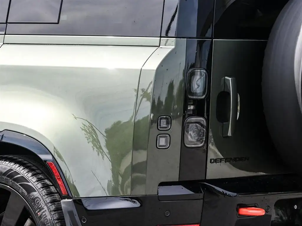 2026 Land Rover Defender