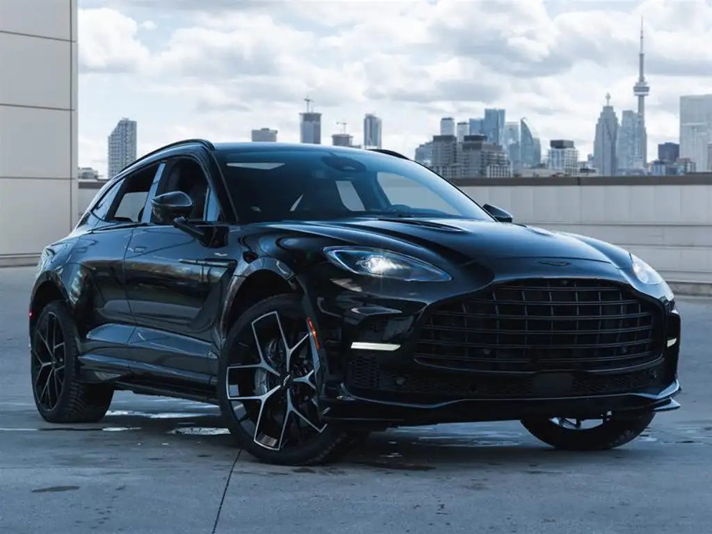 2025 Aston Martin DBX