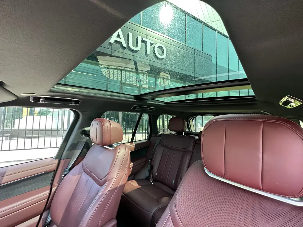 2026 Land Rover Range Rover