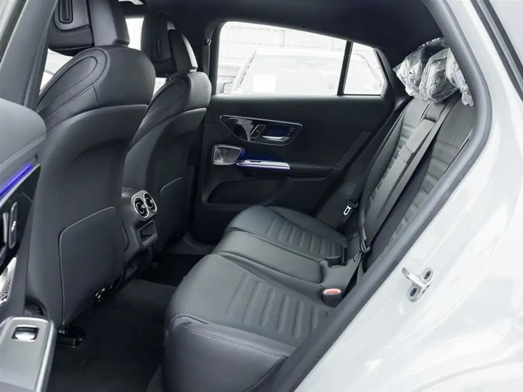 2026 Mercedes-Benz GLC