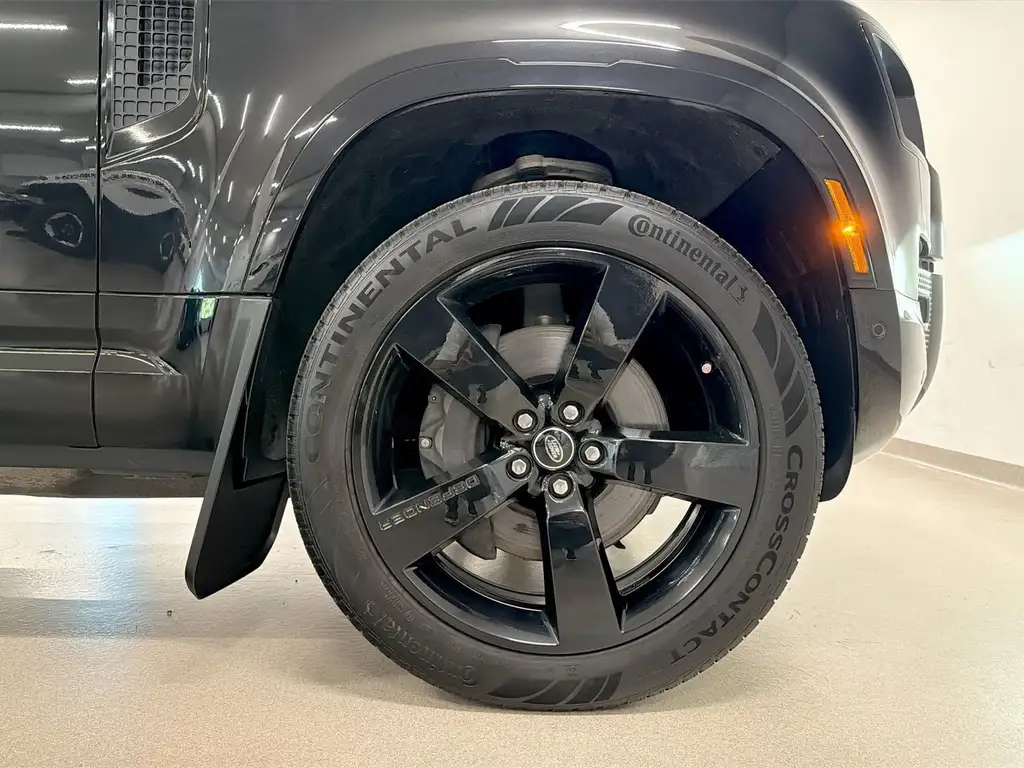 2025 Land Rover Defender