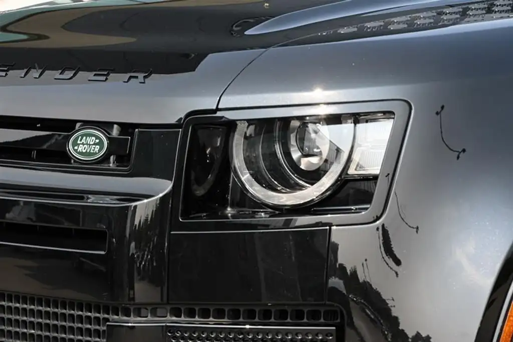 2025 Land Rover Defender