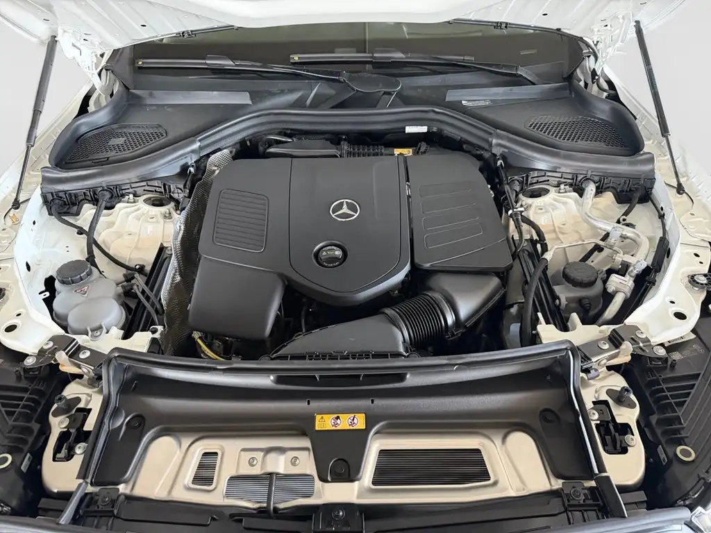 2027 Mercedes-Benz GLC
