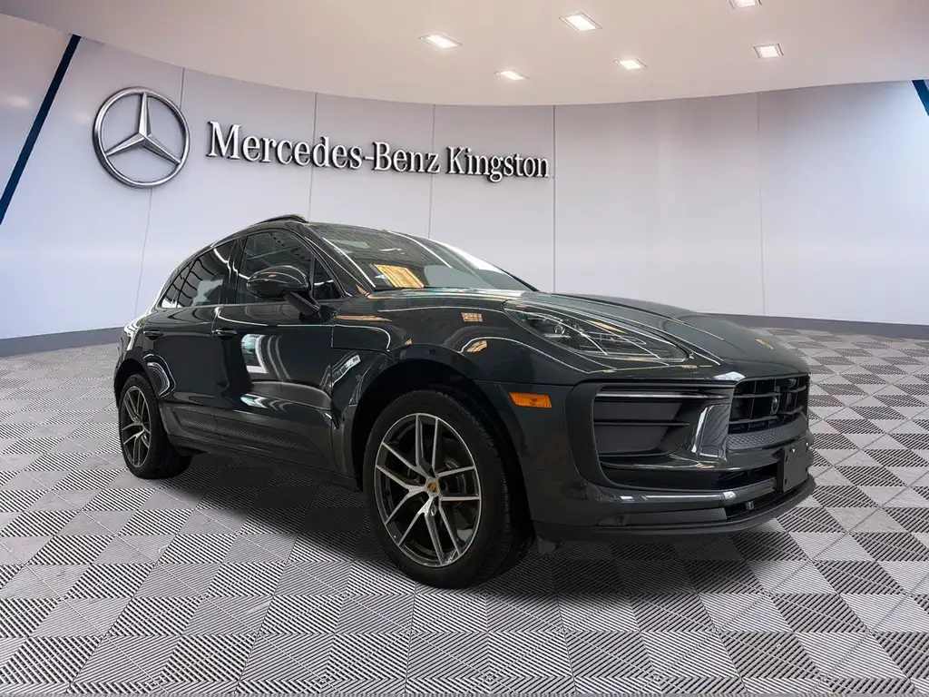 2025 Porsche Macan