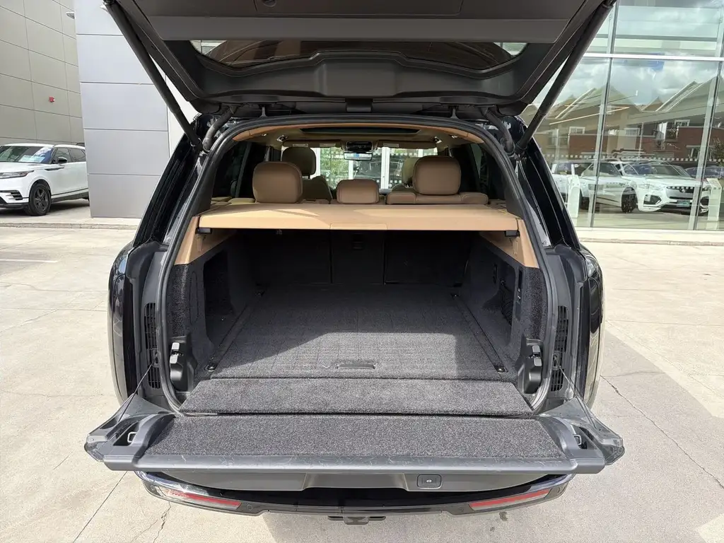 2025 Land Rover Range Rover