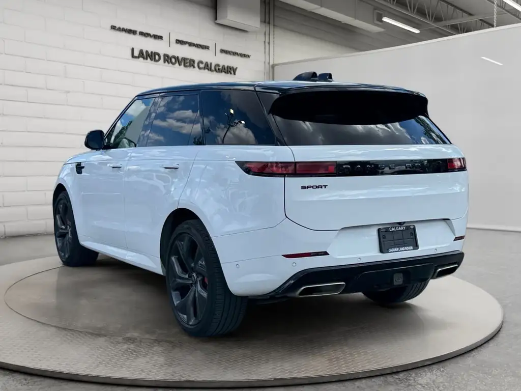 2025 Land Rover Range Rover Sport