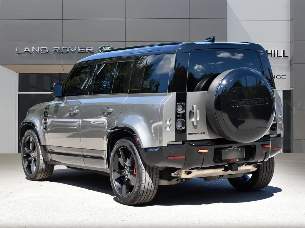 2025 Land Rover Defender