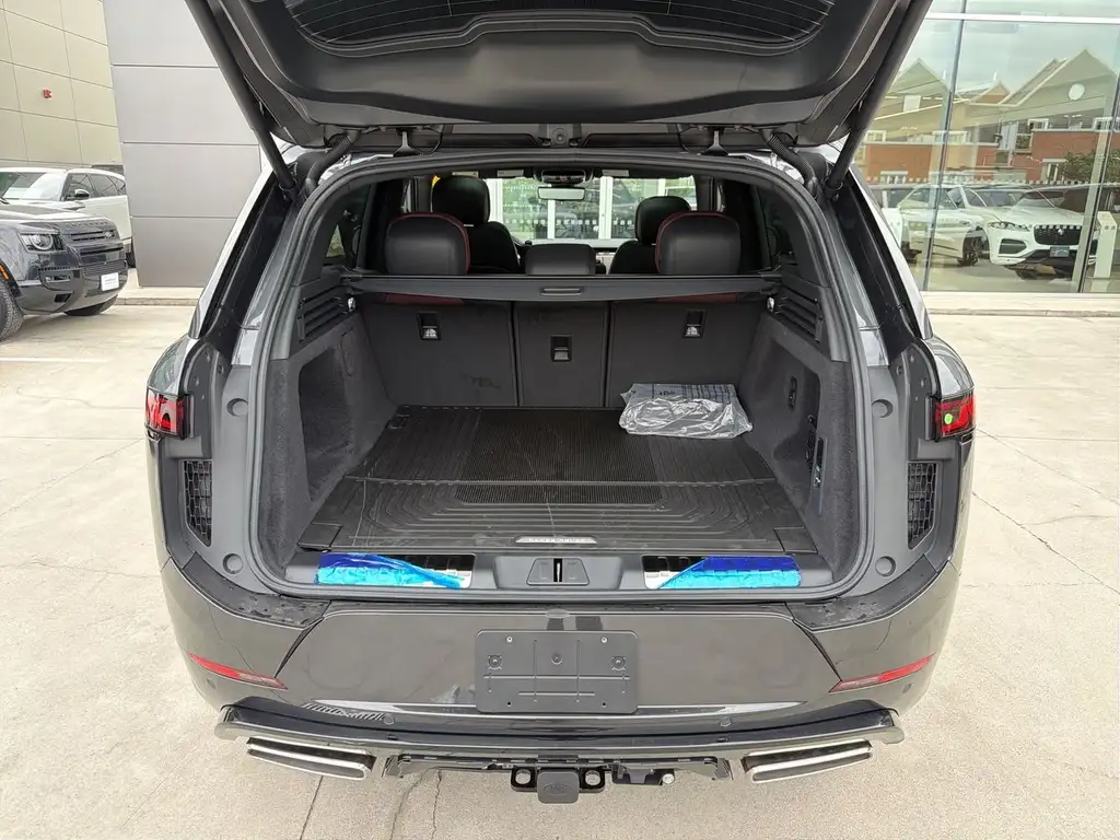 2027 Land Rover Range Rover Sport