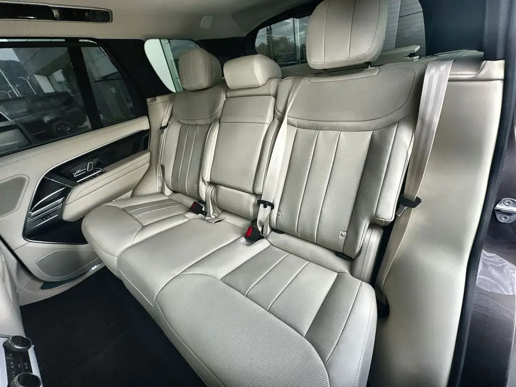 2026 Land Rover Range Rover