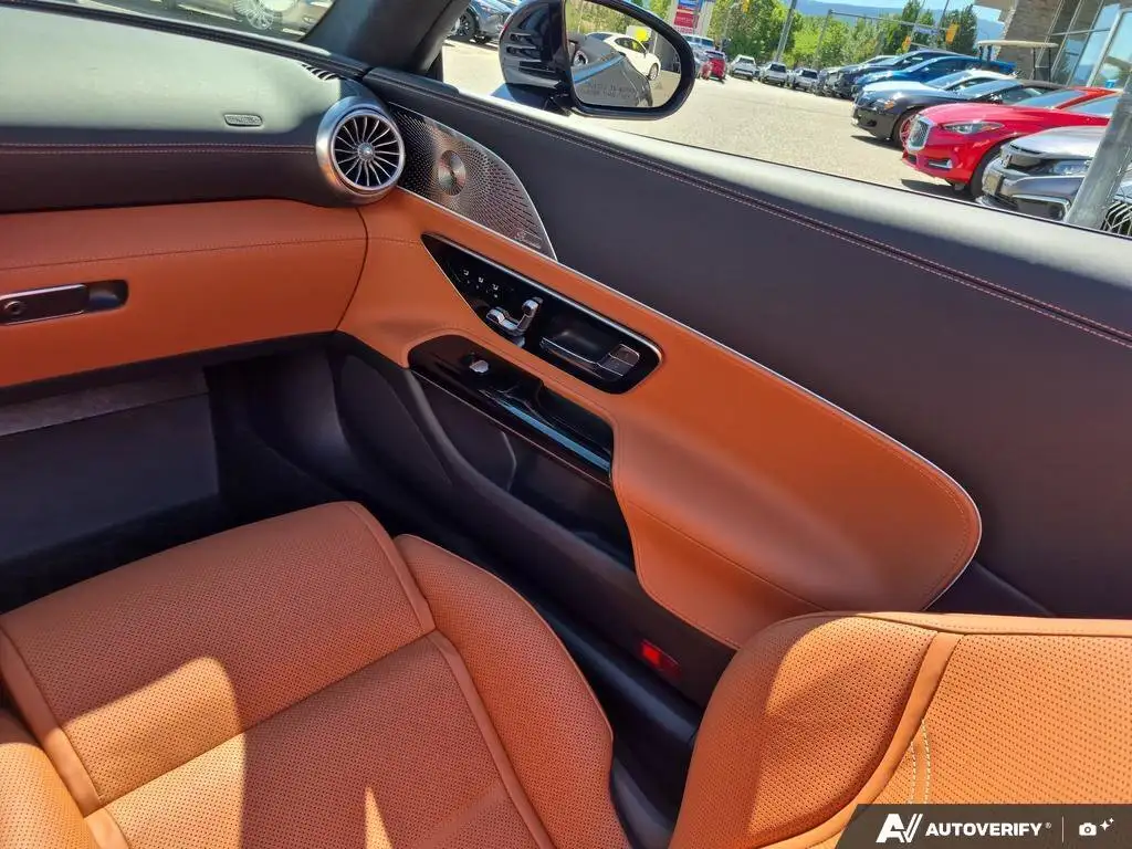 2025 Mercedes-Benz SL-Class